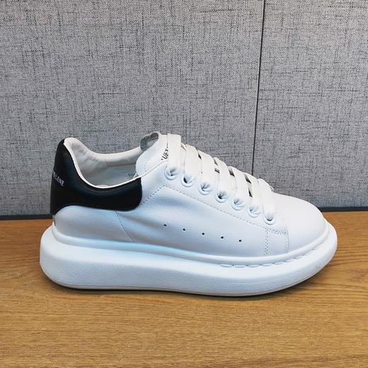 豪行真皮舒适休闲圆头女鞋21119051时尚平底板鞋麦昆鞋 商品图4