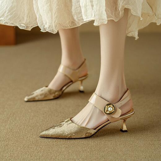 【预售5天】法式复古田园风后空包头凉鞋女细跟优雅尖头单鞋轻奢高跟鞋DB&M5913 商品图3