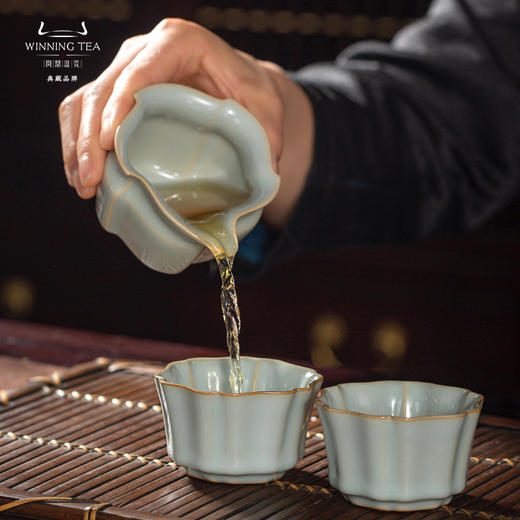 问鼎汝瓷天青老款簪花杯 商品图2