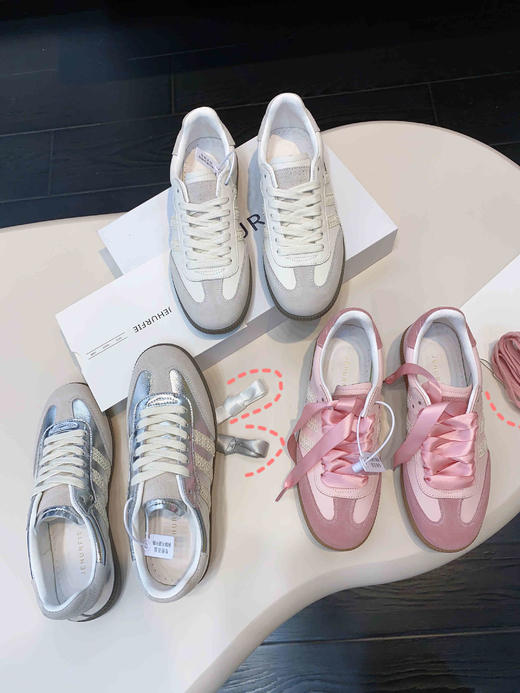 牛皮+羊皮，真皮德训鞋！纪华菲年新款银蕾丝德训鞋+送绸缎鞋带，两种不同穿法！ 商品图1