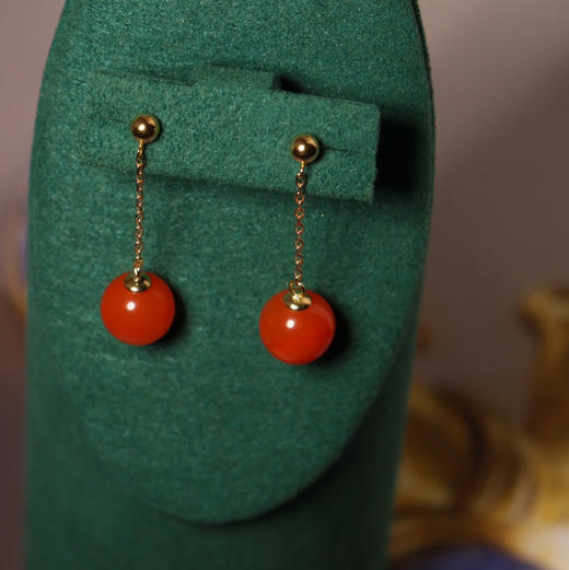 精品南红耳坠，7-8mm珠子，18k金，长度刚刚好，灵动小摇曳感。 商品图4