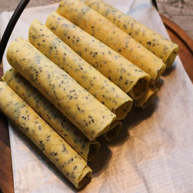 【9.5元/盒】焙淳黑芝麻蛋卷酥308g（0709487）