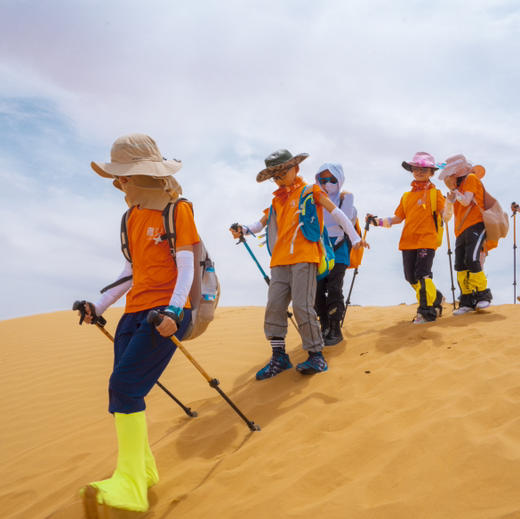 西北｜亲子轻奢沙漠越野＋轻徒步4天3晚，腾格里沙漠/西部影视城/线下版蚂蚁森林，一次玩个够！ 商品图2