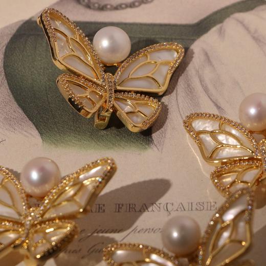 【下单2-3个工作日发】孟女士掀起的蝴蝶胸针热 我们也有一款珍珠蝴蝶胸针 上身效果很赞 商品图5
