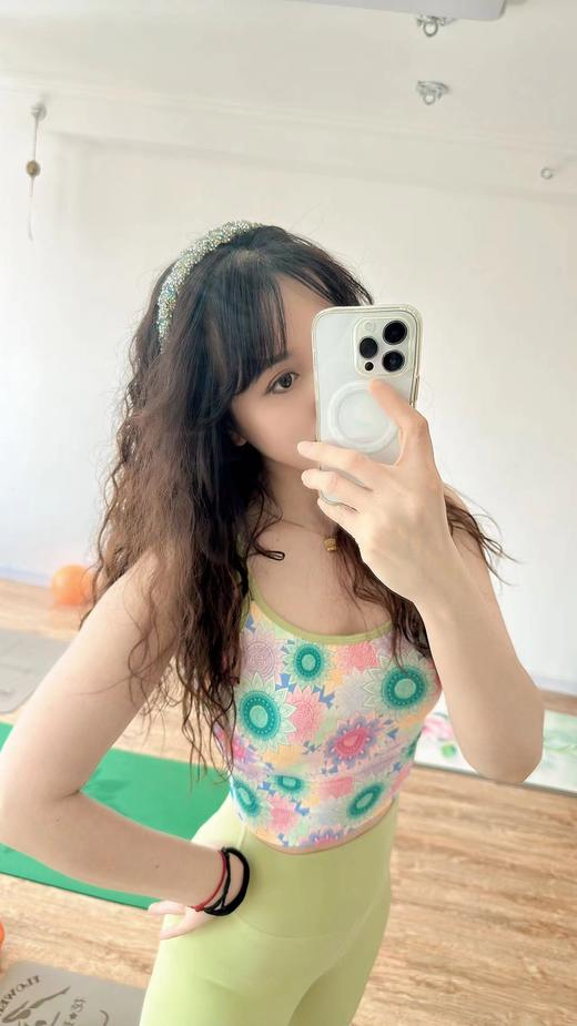 爆款好货 无橡筋双带短背心-向阳花 商品图0