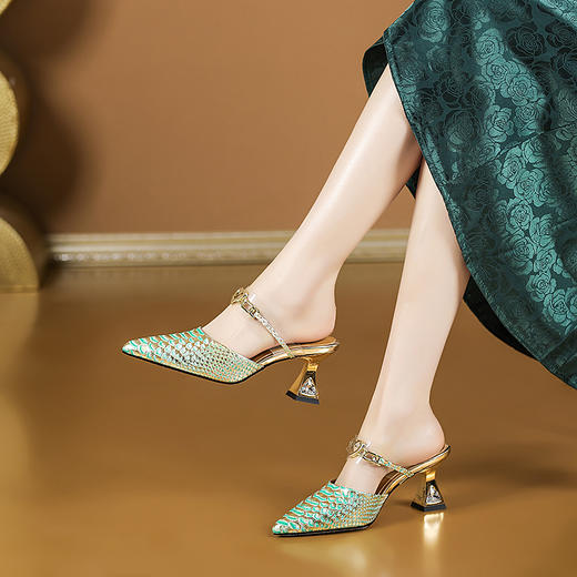 【预售5天】个性鱼皮纹，真皮高跟包头半拖鞋PLGZ&B1951 商品图5