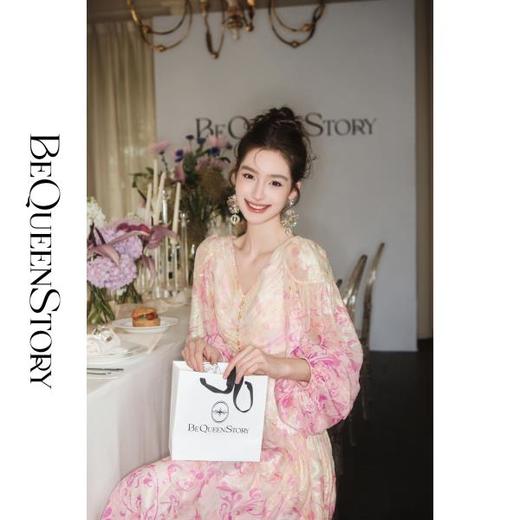 余潇潇【天外飞仙】轻奢重工珠粒刺绣挖腰性感V领收腰连衣裙 商品图3