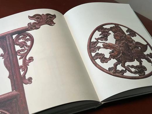 《氤氲长物：中国古代书房艺术》，王伟昌编著，精装，开本：787mm×1092mm 8开，页数暂不详，西泠印社出版社2024年3月一版一印。定价398，售价358元。 商品图10