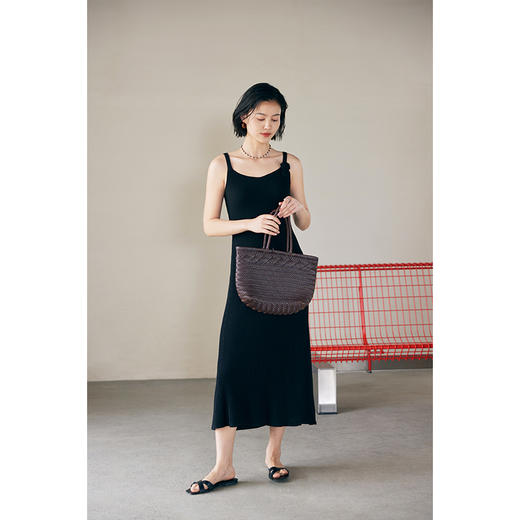 HeyDress法式针织吊带裙女夏季钩花绑带设计感修身垂感a字连衣裙 商品图1