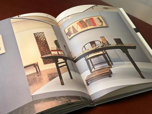 《氤氲长物：中国古代书房艺术》，王伟昌编著，精装，开本：787mm×1092mm 8开，页数暂不详，西泠印社出版社2024年3月一版一印。定价398，售价358元。 商品图6