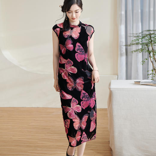 剩S/M/L/XL 米思阳2025夏季新款国风优雅气质连衣裙丝绒立领修身包臀裙女1485 商品图1