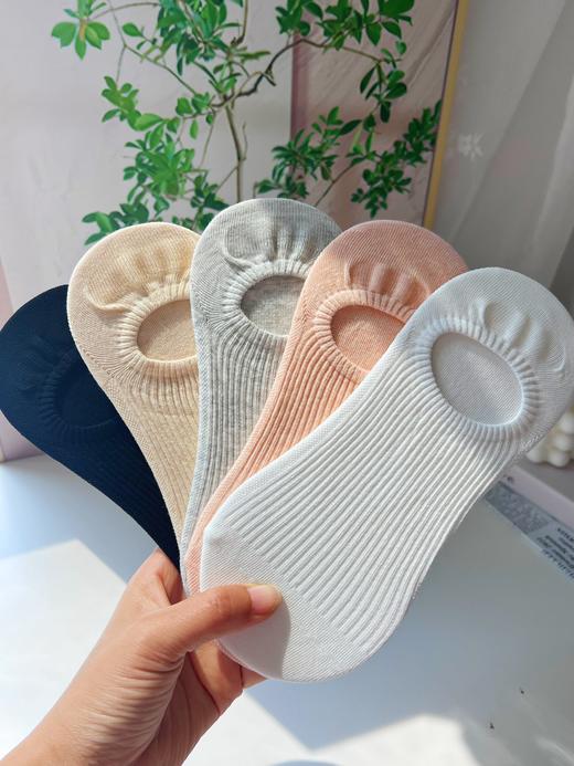 点此购买 爱Ｍ家女士春夏款隐形船袜 艾 284872 商品图4