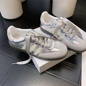 牛皮+羊皮，真皮德训鞋！纪华菲年新款银蕾丝德训鞋+送绸缎鞋带，两种不同穿法！