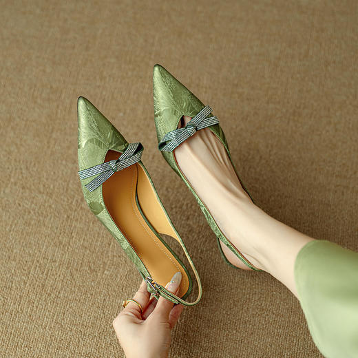 【预售5天】国风新中式，里外全皮尖头高跟凉鞋DB&M5911 商品图9