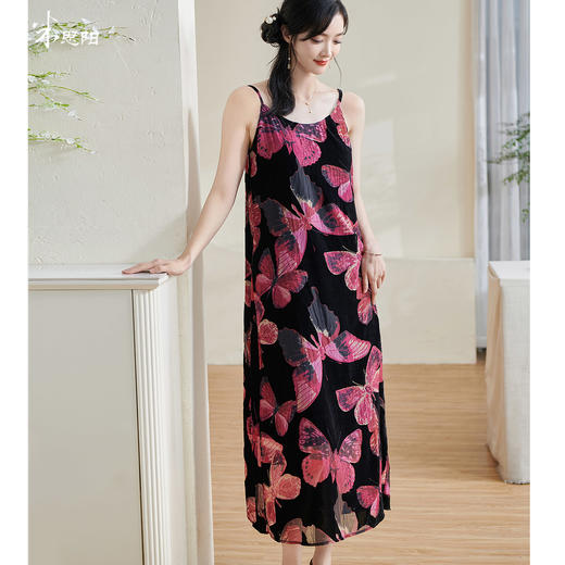 剩S/M/L 米思阳2025夏季新款国风优雅高级感连衣裙蝴蝶丝绒设计吊带裙1712 商品图0