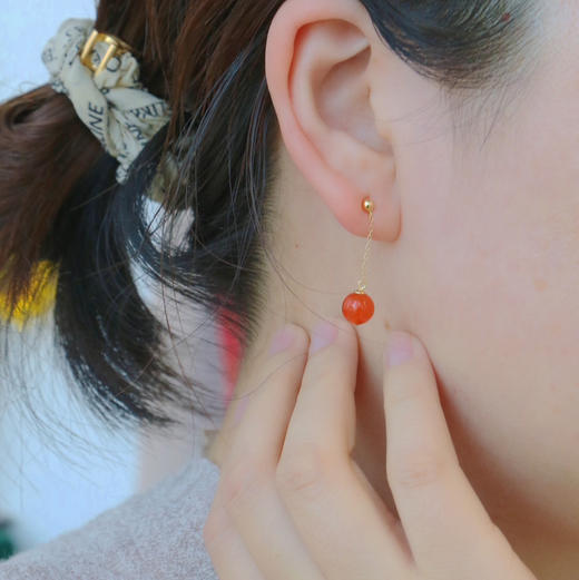 精品南红耳坠，7-8mm珠子，18k金，长度刚刚好，灵动小摇曳感。 商品图6