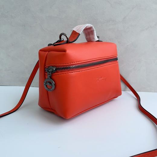 法珑骧᷂包原单进口小山羊皮手提化妆包单肩斜挎小方包盒子包饭盒包枕头包女 商品图8