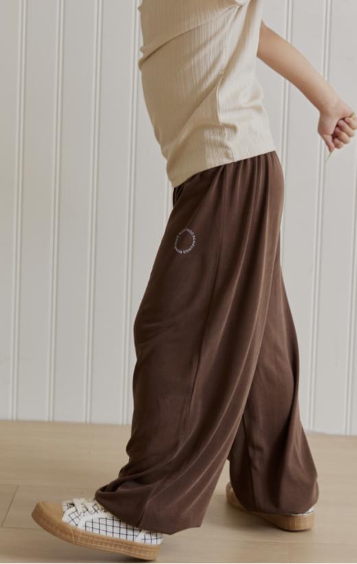 ✅【runrungo自由家铜氨丝凉凉裤】🌿拥有凉感的秘诀：新科技铜氨面料，❄️一种”会呼吸“的纤维，植物中提取出来的天然成分，🌞 商品图4