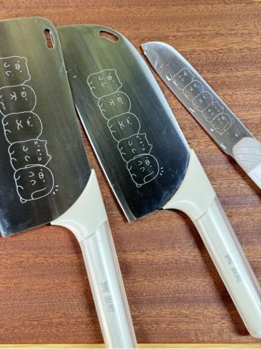 爆款限量来袭🔥🔥🔥【双枪彩妆刀系列三件套】 砍骨刀➕切片刀➕水果刀，到手79💴， 锋利到可以切拖鞋😱拥有一套可以用到天荒地老‼  商品图0