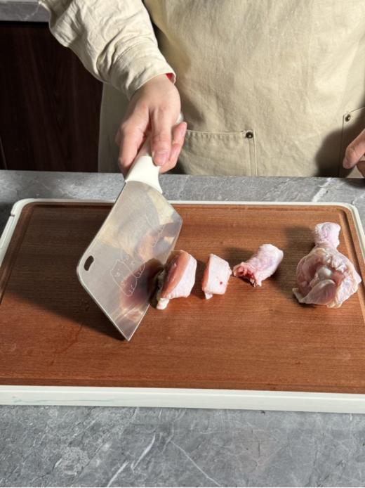 爆款限量来袭🔥🔥🔥【双枪彩妆刀系列三件套】 砍骨刀➕切片刀➕水果刀，到手79💴， 锋利到可以切拖鞋😱拥有一套可以用到天荒地老‼  商品图3