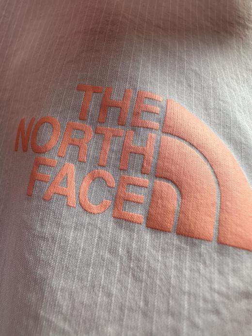 点此购买 北面春夏季女款糖果色防晒风衣 xj 284980 商品图12