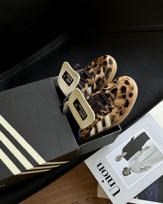 现货 THS 4.13-无 阿迪家 情侣款 好看好穿好搭配联名板鞋 4色 QZ083 商品图6