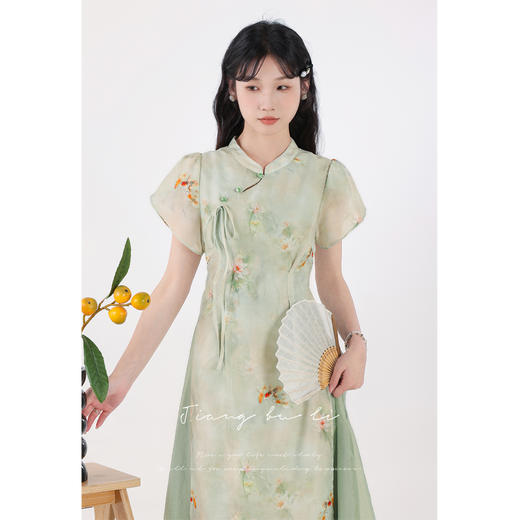 鹿向南【荷香露浓】新中式国风印花连衣裙女旗袍立领盘扣中长裙QYM001473 商品图4