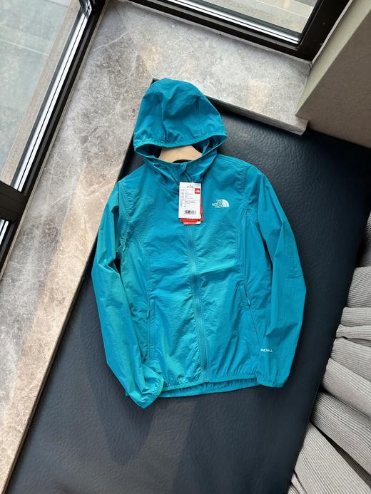 点此购买 北面春夏季女款糖果色防晒风衣 xj 284980 商品图1