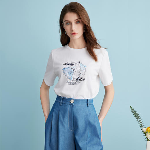 EITIE爱特爱夏季新款简约百搭显瘦柔软印花T恤上衣B2402306 商品图1