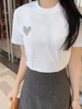 爱心钉钻刺绣圆领短袖T恤 手工钉钻+精工刺绣 双面高支水柔棉 极简立体廓形 国标5A抗菌棉面料 条干均匀细致 商品缩略图10