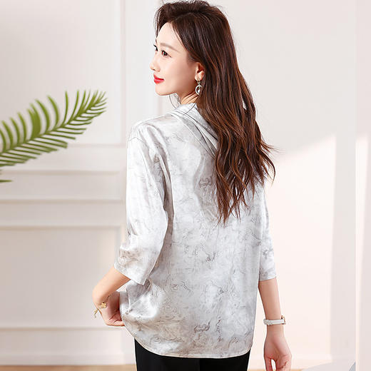 弹力缎真丝上衣，中袖设计感连帽宽松印花桑蚕丝小衫KQN-85507 商品图2