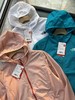 点此购买 北面春夏季女款糖果色防晒风衣 xj 284980 商品缩略图4