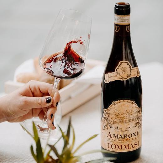 【前5强的阿玛罗尼】 托马斯 Tommasi Amarone Classico 2018 稀缺鼎级名庄 2019全球最佳50款葡萄酒之一 商品图3