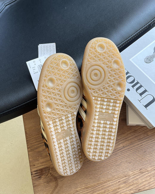 现货 THS 4.13-无 阿迪家 情侣款 好看好穿好搭配联名板鞋 4色 QZ083 商品图13