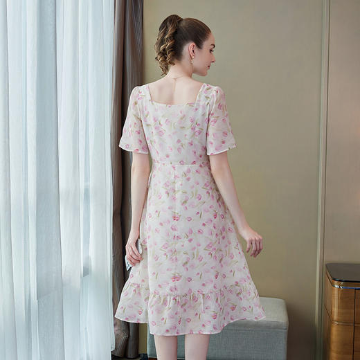 【清仓超15天不保价】奢姿2024夏季新款大码女装气质方领裙子胖妹妹荷叶印花雪纺连衣裙9942853415 商品图3