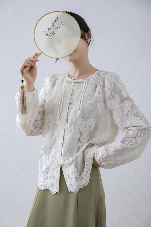 七夕促→ 2839重工刺绣薄款春夏盘扣国风小衫上衣-喜出 商品图2