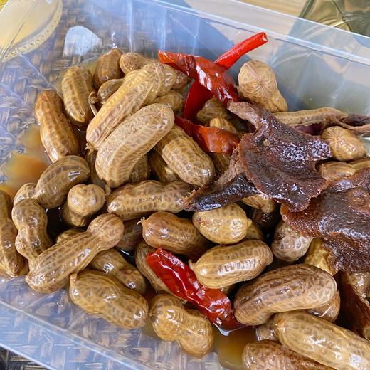 吃货拒绝不了的【陈皮卤花生】颗颗入味，软糯咸香，新会陈皮，搭配四粒红花生，纯植物香料，无添加，健康卤制，卤汤只用一次，吃的放心和健康！ 商品图1