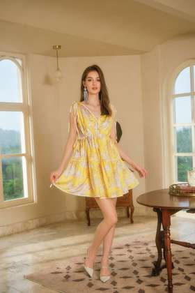 黄色洛神赋手绘印花泡泡纱抽绳连衣裙