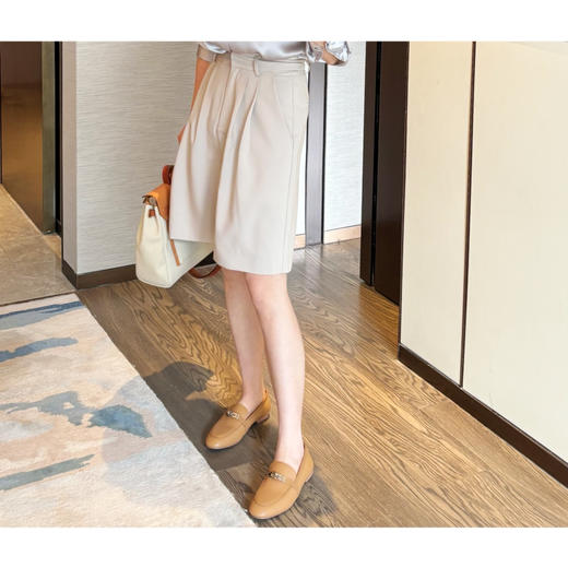 25特价 2404211    打褶修饰  薄 四分短裤 商品图6