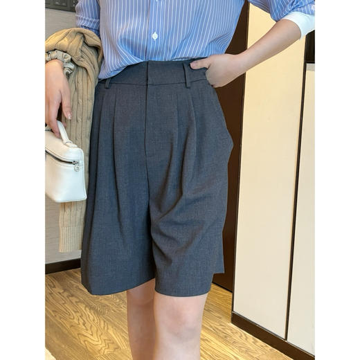 25特价 2404211    打褶修饰  薄 四分短裤 商品图3