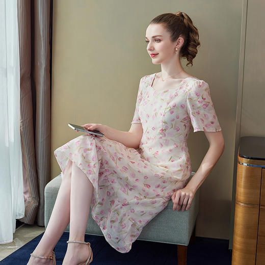 【清仓超15天不保价】奢姿2024夏季新款大码女装气质方领裙子胖妹妹荷叶印花雪纺连衣裙9942853415 商品图2