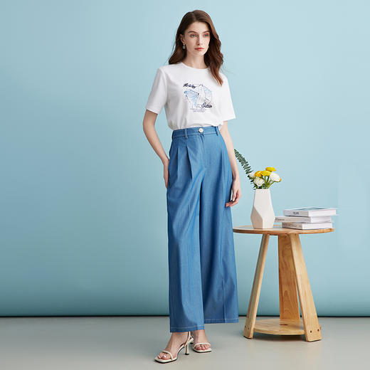 EITIE爱特爱夏季新款简约百搭显瘦柔软印花T恤上衣B2402306 商品图3