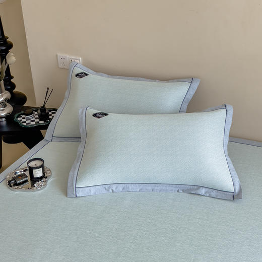 【轻奢质感冰丝席三件套】夏日冰爽凉感软凉席三件套 无痕无印三明治床笠式凉席 商品图12