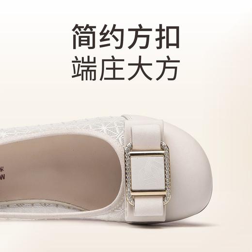 信诺 脚宽舒适女鞋 2024新款网纱凉鞋中跟粗跟妈妈鞋洋气软底皮鞋24C3870-1 商品图3