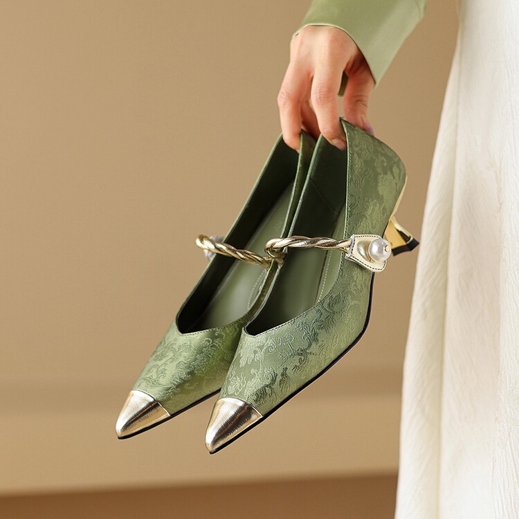 【预售5天】新中式国风玛丽珍单鞋春夏新款尖头拼色小猫跟一字带时尚女鞋NDXC&6531