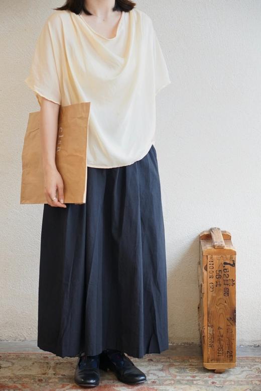 elsa esturgie 法式慵懒真丝垂领上衣 商品图6