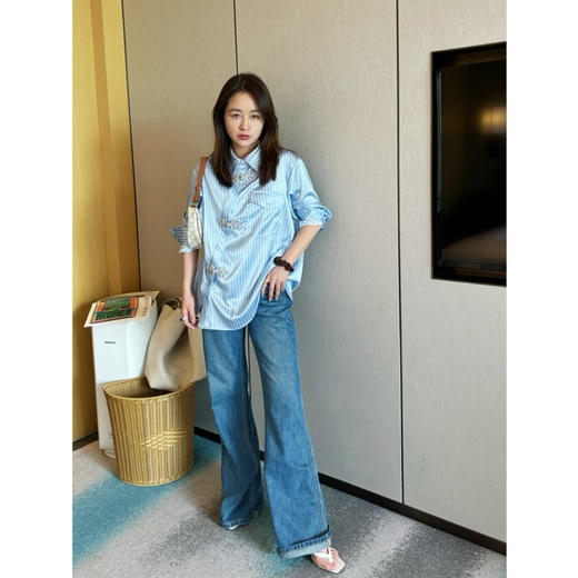 25特价 2404213    麻花盘扣条纹衬衫 商品图0