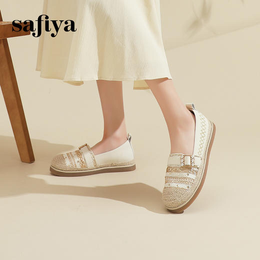 Safiya/索菲娅2024春国风编织钻扣浅口平底懒人一脚蹬渔夫鞋 SF41111432 商品图11