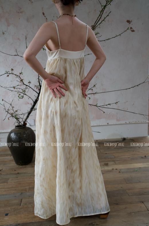 【门店同款】ENJOY夏季云敛-白玉兰山吊带连衣裙 157397122 商品图2