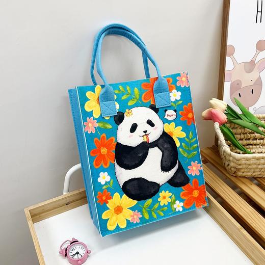 夏季爆款【卡通国宝熊猫毛毡包】上班通勤手提包 便携可爱百搭手拎包 国庆出游户外 商品图7